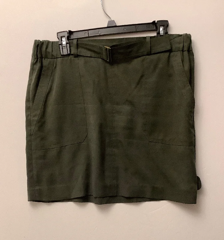 Skirt Mini & Short By Banana Republic In Green, Size: M