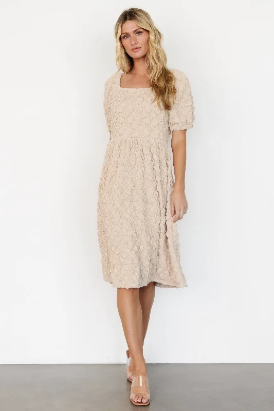 Keri Gathered Dress | Light Taupe