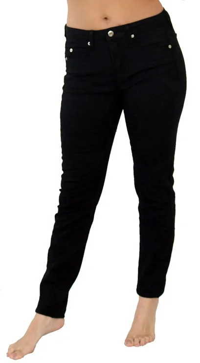 TrueSlim™ Black Jacquard Jegging